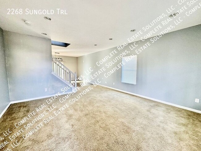 2268 Sungold Trl in Greenwood, IN - Foto de edificio - Building Photo