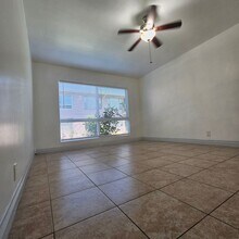 3376 Martin Luther King Jr Blvd in Lynwood, CA - Building Photo - Building Photo