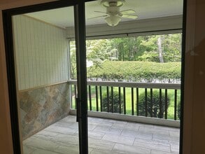 33 Lake Dr in Hendersonville, NC - Building Photo - Building Photo