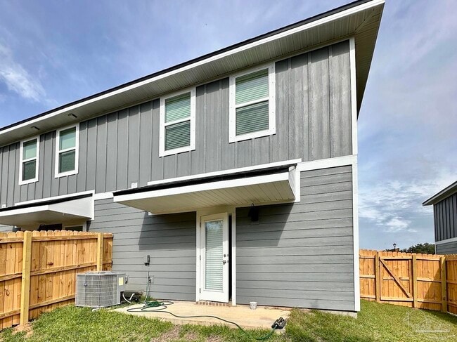 4798 Tenpence Dr in Pace, FL - Building Photo - Building Photo