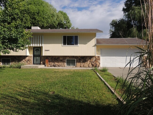 property at 2664 Bahamas Way