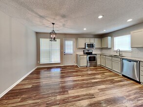 102 Coventry Dr in Indian Trail, NC - Foto de edificio - Building Photo