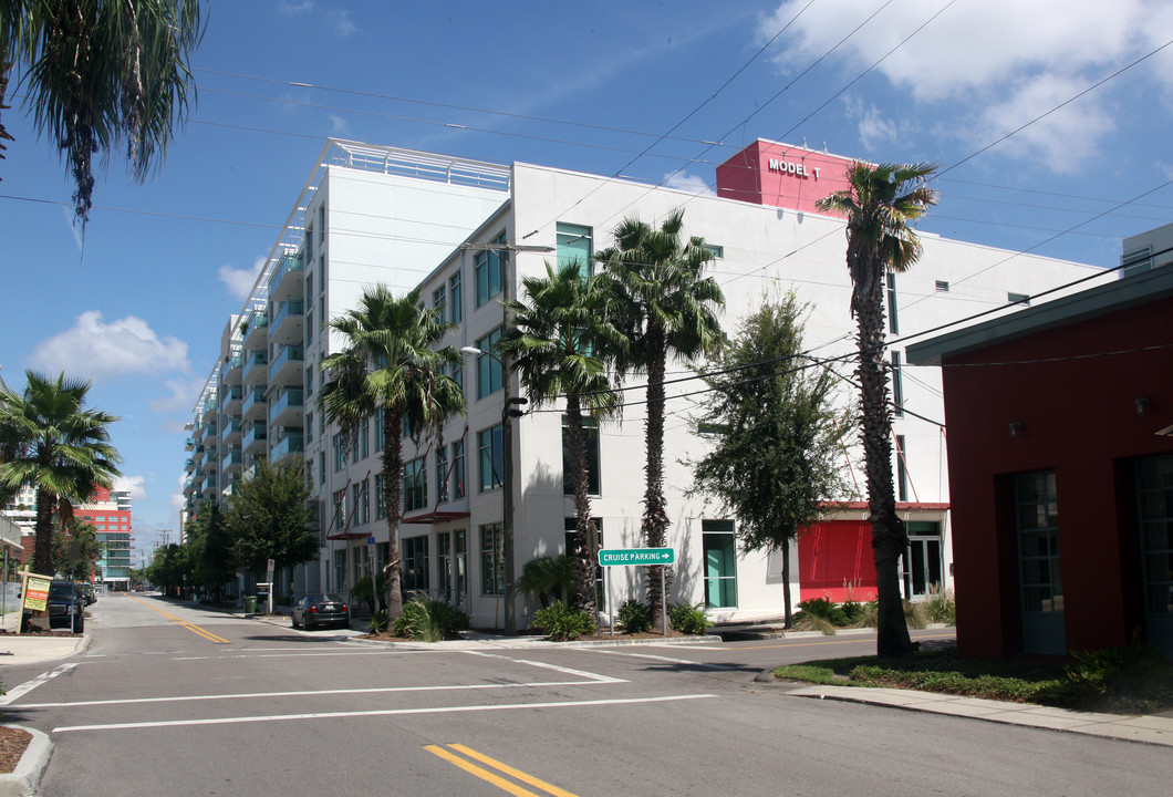 Victory Lofts in Tampa, FL - Building Photo