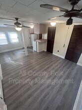 1200 Pine Ave in Frostproof, FL - Building Photo - Building Photo