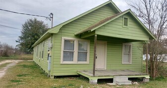 16317 Avenue D in Channelview, TX - Building Photo