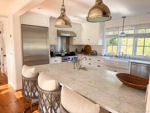 112 Central Ave in Amagansett, NY - Building Photo - Building Photo