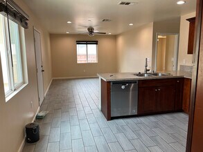 10627 Lind Ave in Loma Linda, CA - Building Photo - Building Photo