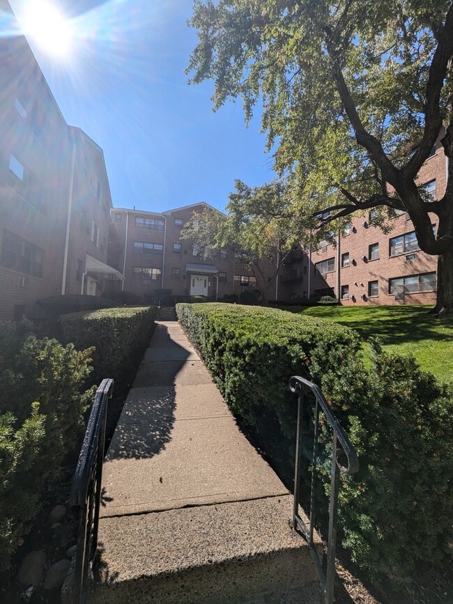 214 Prospect Ave