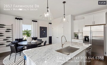 2857 Farmhouse Dr in Apex, NC - Building Photo - Building Photo