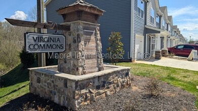 34 Virginia Cmns Dr in Arden, NC - Building Photo - Building Photo