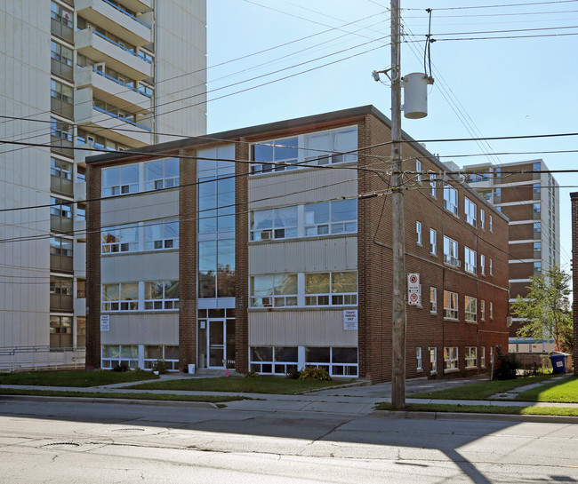 1986 King St E in Hamilton, ON - Building Photo - Building Photo