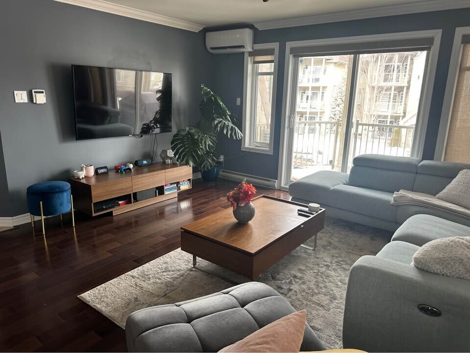4012 De L'empereur Av in Laval, QC - Building Photo