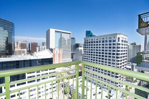 1240 India St, Unit 2305 in San Diego, CA - Building Photo