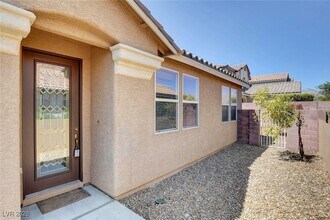 3605 N Porch Swings Way in Las Vegas, NV - Foto de edificio - Building Photo