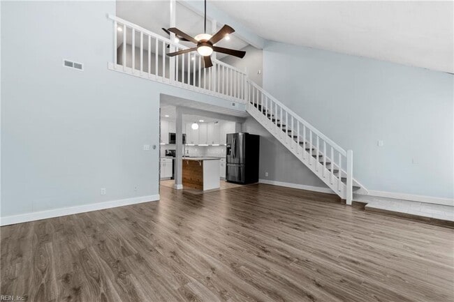 1544 Crescent Pointe Ln in Virginia Beach, VA - Building Photo - Building Photo