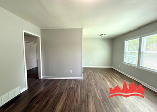 Charming and Updated 3-Bedroom Home for Rent! in Memphis, TN - Building Photo - Building Photo
