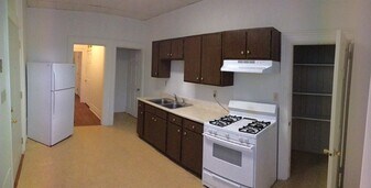 1557 White St, Unit 1 in Dubuque, IA - Building Photo