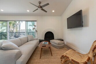 1500 Neptune Ave, Unit SI ID1058556P in Encinitas, CA - Building Photo - Building Photo