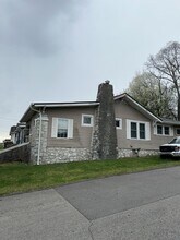 225 N Germantown Rd, Unit 219 in Chattanooga, TN - Foto de edificio - Building Photo