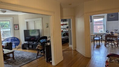 187 Winthrop Rd, Unit 3 in Brookline, MA - Building Photo - Building Photo