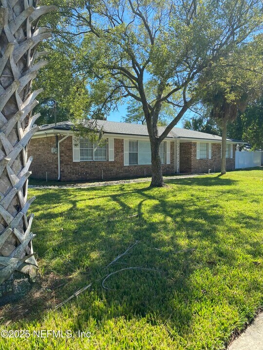 1007 Grove Park Blvd in Jacksonville, FL - Building Photo