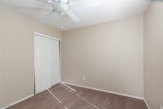 723 St Aidans St in Las Vegas, NV - Building Photo - Building Photo