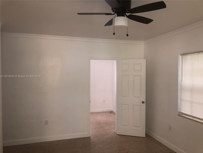 751 SW 10th St in Miami, FL - Building Photo - Building Photo