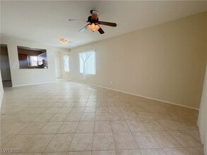 2316 Peaceful Moon St in Henderson, NV - Building Photo - Building Photo