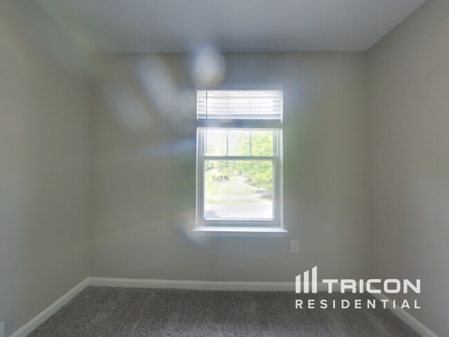 8271 Knighthood Pl in White Plains, MD - Building Photo - Building Photo