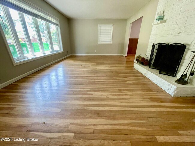 3002 Debera Way in Louisville, KY - Building Photo - Building Photo