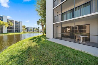 1605 S US Hwy 1, Unit D106 in Jupiter, FL - Foto de edificio - Building Photo