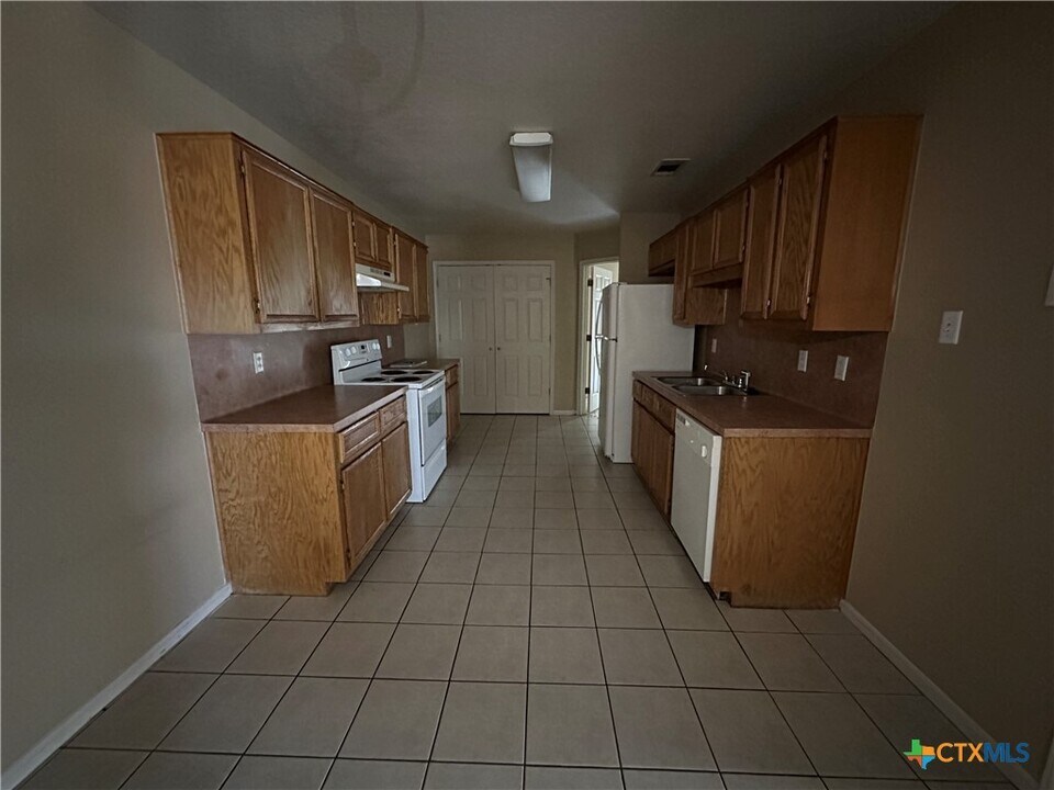 417 Deloris Dr in Killeen, TX - Building Photo