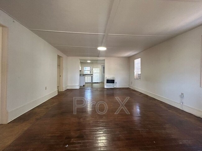 1101 S Washington Ave in Fayetteville, AR - Foto de edificio - Building Photo