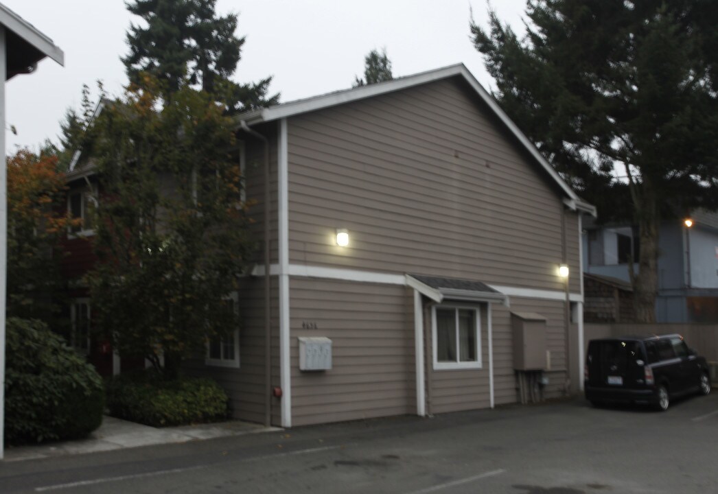 4656 N Pearl St in Tacoma, WA - Foto de edificio