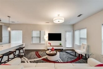 5714 McCommas Blvd in Dallas, TX - Building Photo - Building Photo