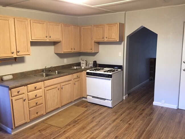 619 Copeland St, Unit Apartment 1
