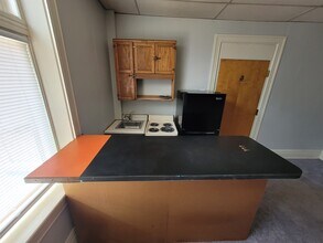 341 Atwood St, Unit 1 in Pittsburgh, PA - Building Photo - Building Photo