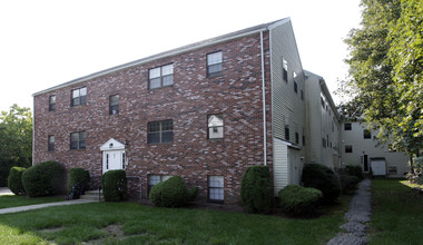 8 Jackson St in Quincy, MA - Building Photo - Building Photo