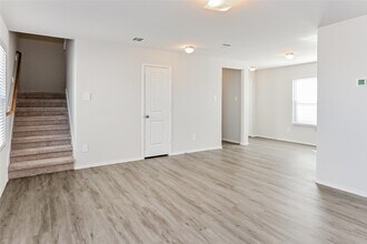 1031 Imperial Heights Dr in Houston, TX - Building Photo - Building Photo