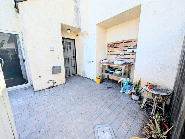 3410 39th St in San Diego, CA - Foto de edificio - Building Photo