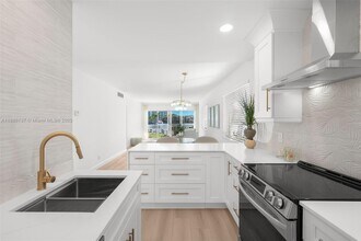 3301 Spanish Trail in Delray Beach, FL - Building Photo - Building Photo