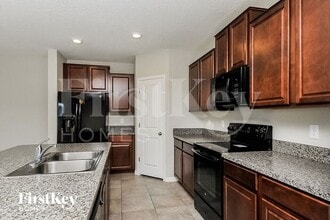 12702 Hampton Hill Dr in Riverview, FL - Foto de edificio - Building Photo