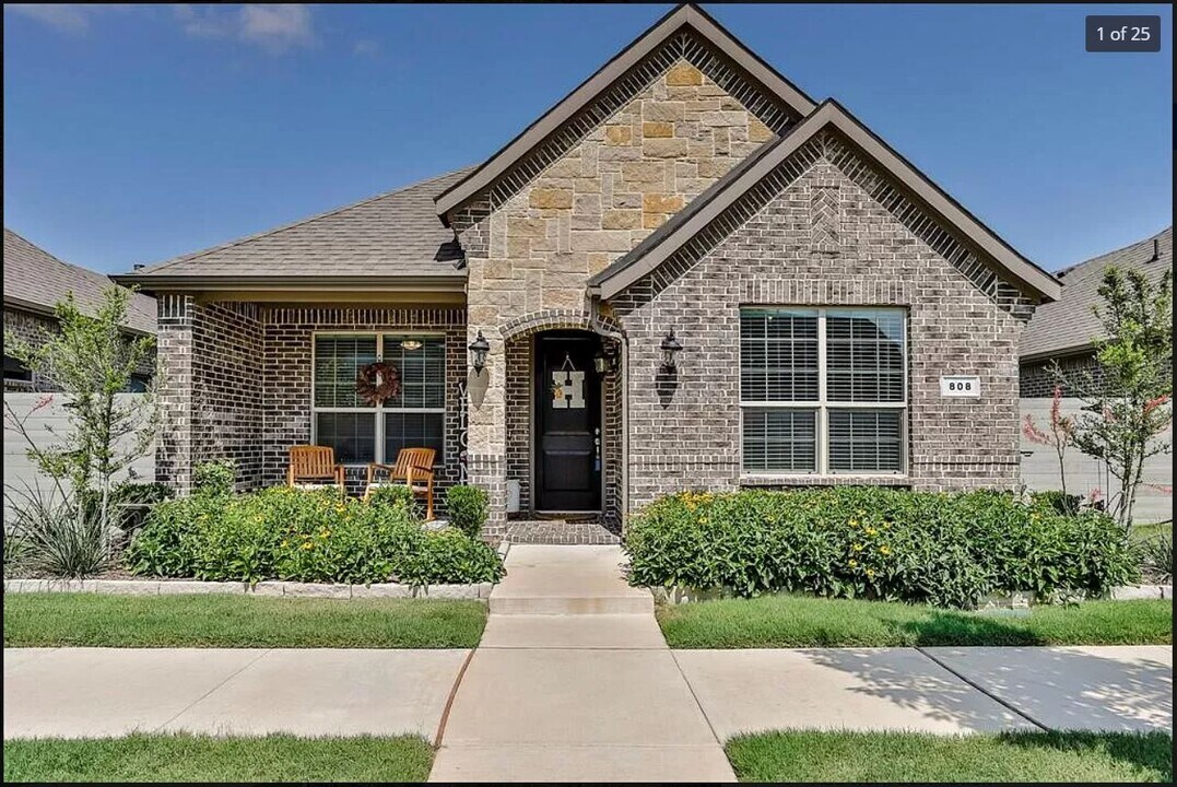 808 Parkside Dr in Argyle, TX - Building Photo