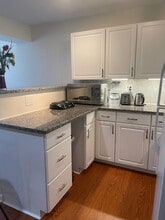 301 Kingscote Ln in Glen Allen, VA - Building Photo - Building Photo