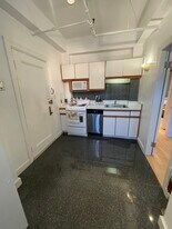 1665 Commonwealth Ave, Unit 12 in Boston, MA - Building Photo