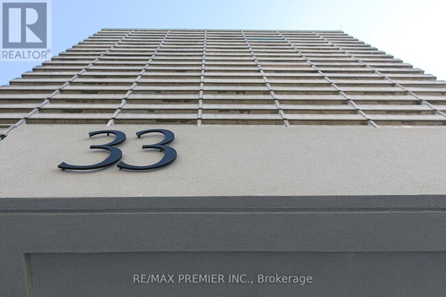 33-633 Isabella St