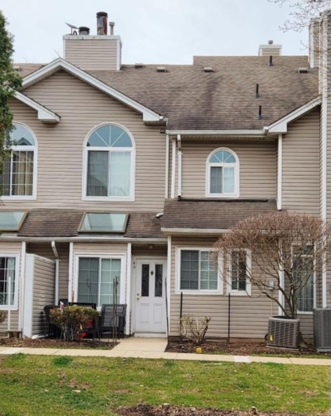 49 Birchwood Rd