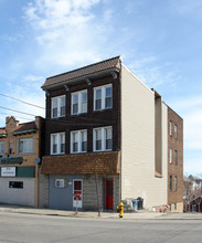 1615 Brownsville Rd in Pittsburgh, PA - Foto de edificio - Building Photo