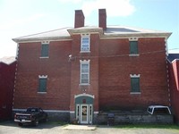 611 Palmer Ave in Corinth, NY - Foto de edificio - Building Photo