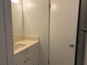 643 College St-Unit -Unit D in Woodland, CA - Building Photo - Building Photo